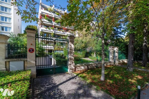 NEUILLY SAUSSAYE 6P avec BALCONS/TERRASSES ETAGE ELEVE.