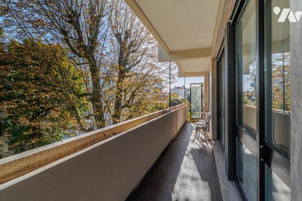 NEUILLY SAUSSAYE 6P avec BALCONS/TERRASSES ETAGE ELEVE.