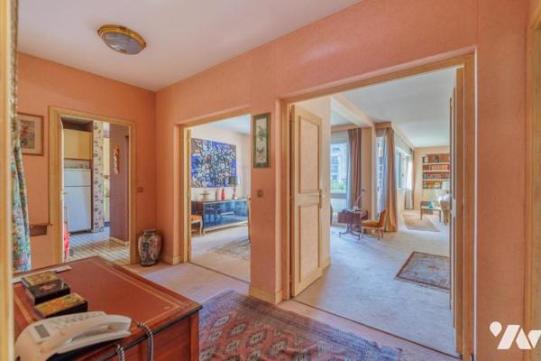 NEUILLY SAUSSAYE 6P avec BALCONS/TERRASSES ETAGE ELEVE.