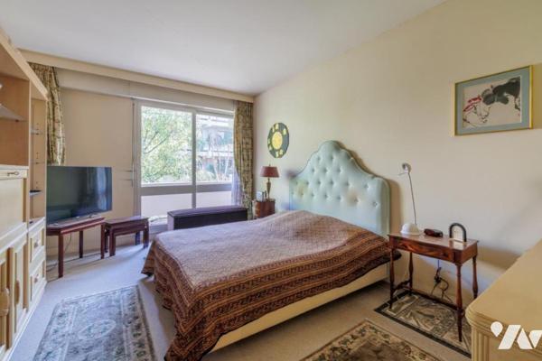 NEUILLY SAUSSAYE 6P avec BALCONS/TERRASSES ETAGE ELEVE.