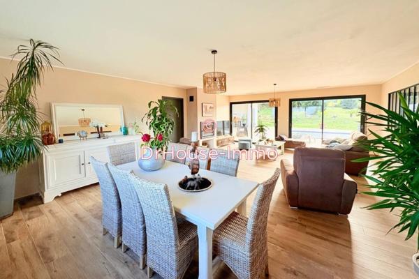 Maison à vendre 4 pièces de 197 m²