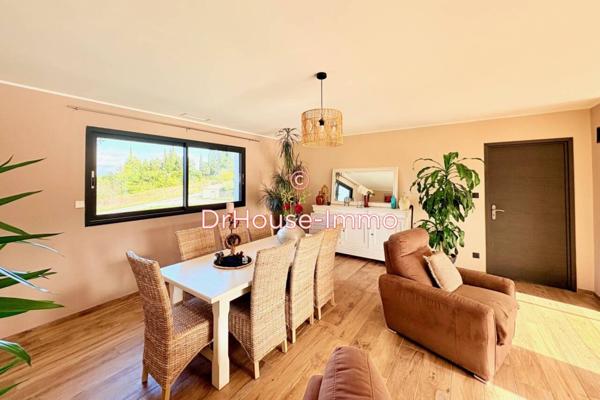 Maison à vendre 4 pièces de 197 m²