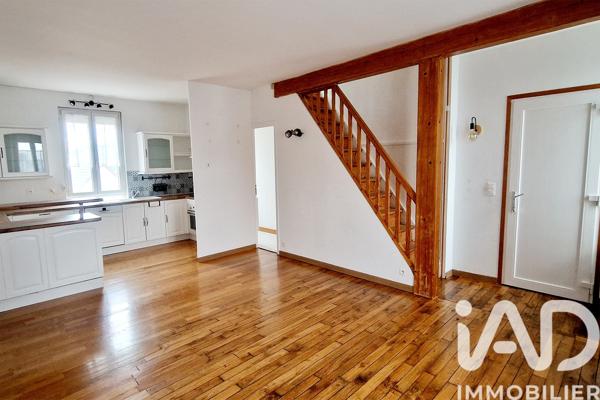 Location appartement 3 pièces 64 m² Brie-Comte-Robert