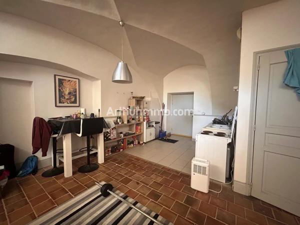 Location                                                      Appartement
                        
                     1 pièces                      40 m2                     à Dole