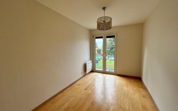 Appartement à louer    4 pièces •  Talence