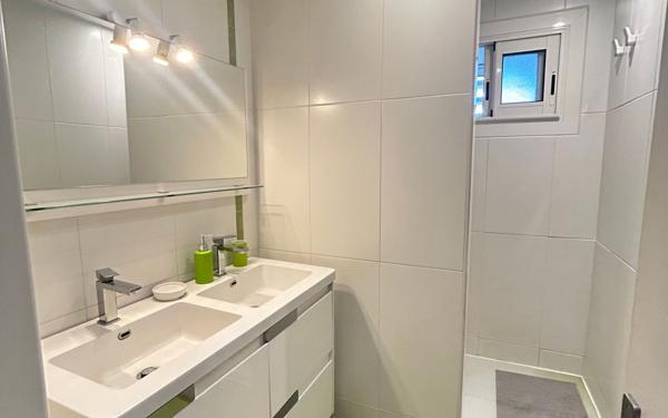 Appartement à louer    4 pièces •  Talence