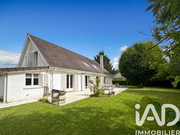 Maison à vendre 7 pièces 181,84 m² Santeny