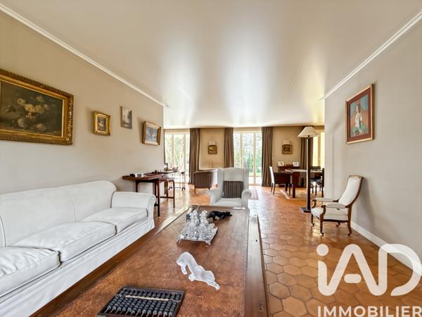 Maison à vendre 7 pièces 181,84 m² Santeny