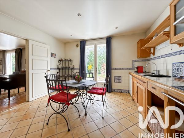 Maison à vendre 7 pièces 181,84 m² Santeny