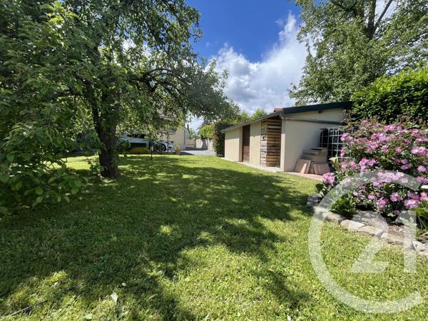 Maison à vendre  7 pièces - 130 m 2   LA CHATRE  - 36