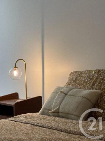 Appartement à vendre  4 pièces - 109,71 m 2   PARIS  - 75003
