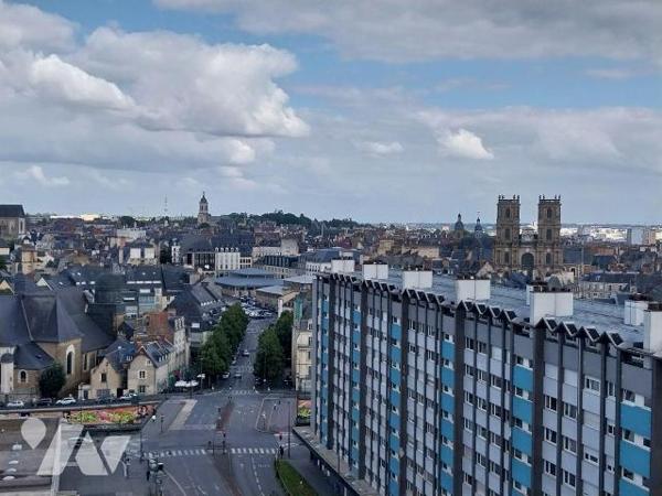   RENNES. Quartier Bourg levêque, dans résidence "Les Horizons", appartement de type 2 d'enviro...