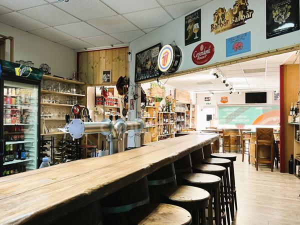 Immeuble de rapport mixte de 188 m² - Rentabilité attractive - Pons (17)