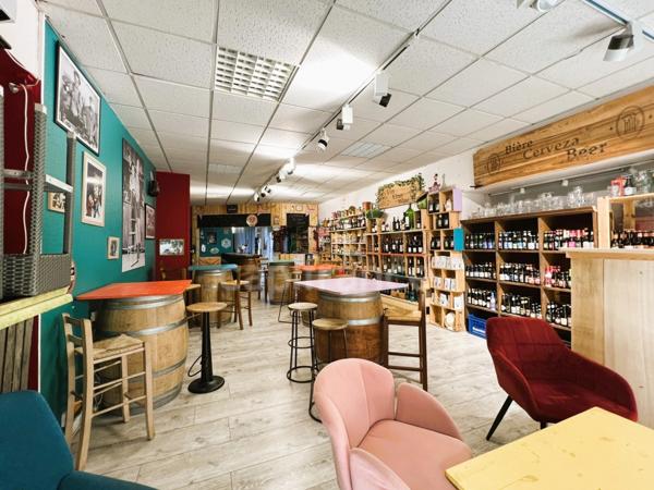 Immeuble de rapport mixte de 188 m² - Rentabilité attractive - Pons (17)