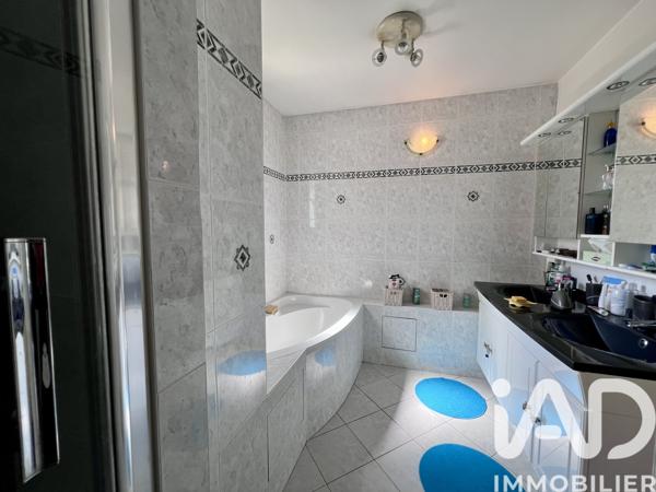 Maison à vendre 6 pièces 165 m² Achères