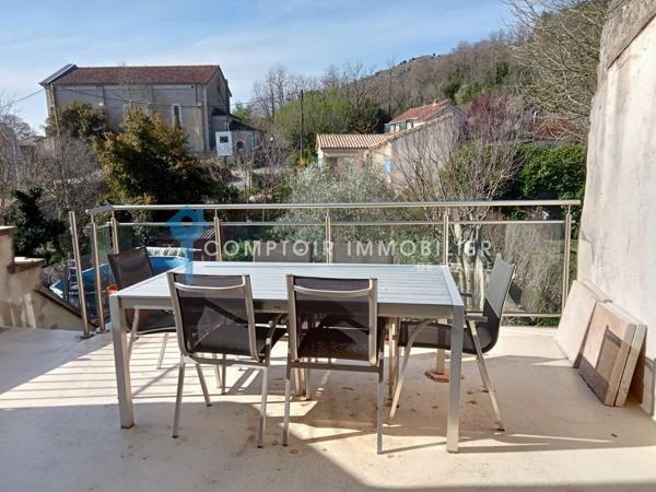 Maison de village 7 pièce(s) 5 chambre(s) 150 m²
