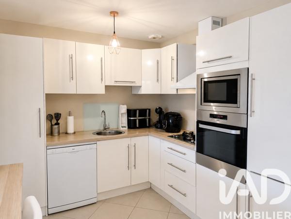 Maison à vendre 7 pièces 108 m² Saint-Seurin-sur-l'Isle