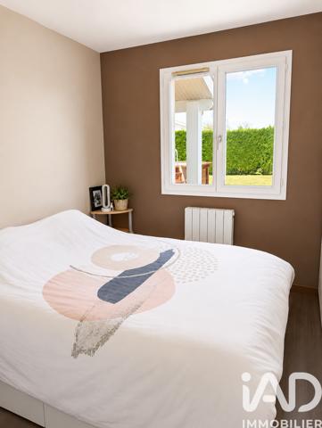 Maison à vendre 7 pièces 108 m² Saint-Seurin-sur-l'Isle