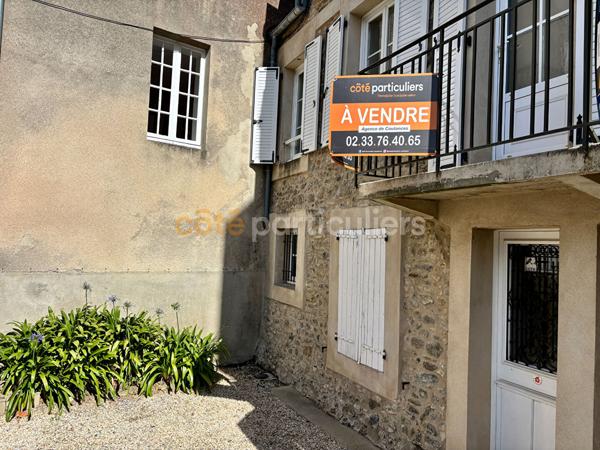 Vente
                Maison228 m² - 5 Pièces -
                    COUTANCES (50200)