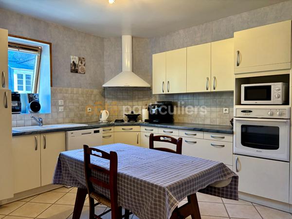 Vente
                Maison228 m² - 5 Pièces -
                    COUTANCES (50200)