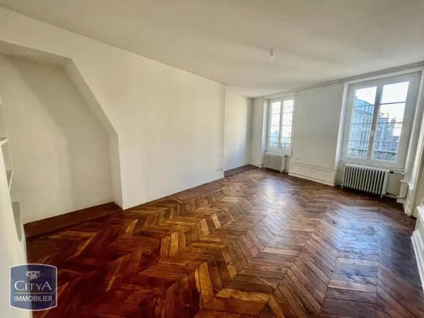Appartement à louer 4 pièces 108.48m²
