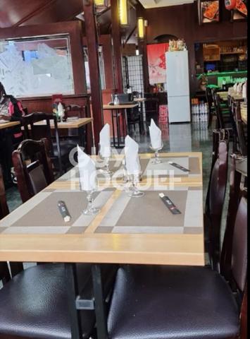 RESTAURANT 170 M² EXTRACTION - CENTRE COMMERCIAL 92