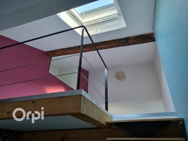 Appartement à vendre    2 pièces • 31 m2 Roquevaire