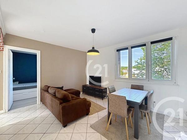 Appartement T3 à vendre  3 pièces - 48,79 m 2   BELFORT  - 90