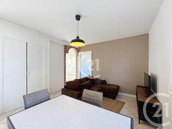 Appartement T3 à vendre  3 pièces - 48,79 m 2   BELFORT  - 90