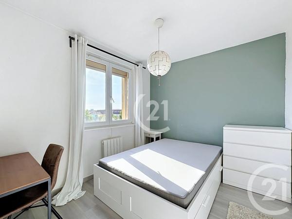 Appartement T3 à vendre  3 pièces - 48,79 m 2   BELFORT  - 90