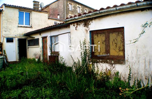 Maison 2 chambres, terrain clos.