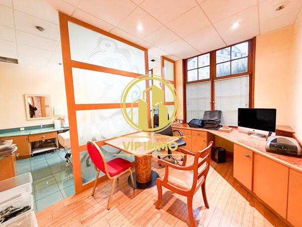 VIEUX LILLE LOCAL PROFESSIONNEL DE 219 M2 DE SURFACE TOTALE 115 M2 DDC+104 M2 SOUS SOL