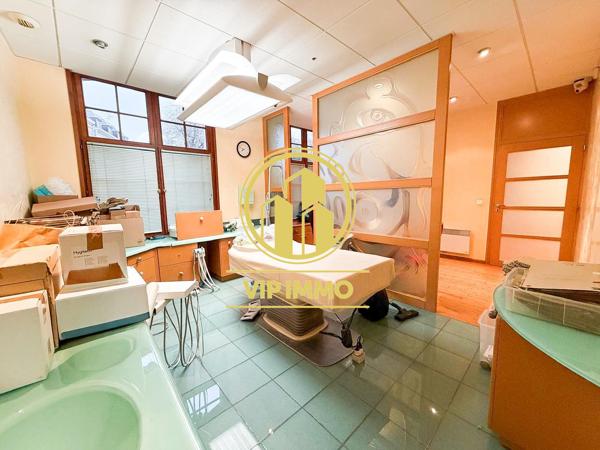 VIEUX LILLE LOCAL PROFESSIONNEL DE 219 M2 DE SURFACE TOTALE 115 M2 DDC+104 M2 SOUS SOL
