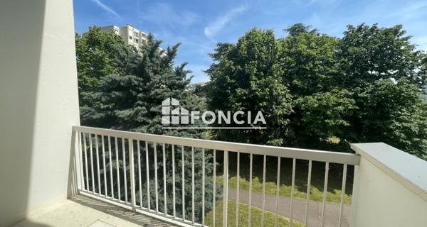 Location Studio 27.59 m² - Chatou 78400