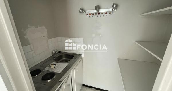 Location Studio 27.59 m² - Chatou 78400
