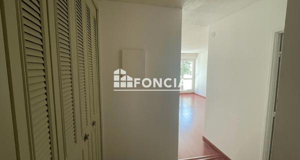 Location Studio 27.59 m² - Chatou 78400