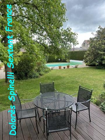 MAISON FAMILIALE AVEC PISCINE CENTRE VILLERS-COTTERETS