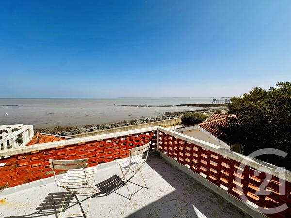 Maison à vendre  5 pièces - 126,90 m 2   FOURAS  - 17
