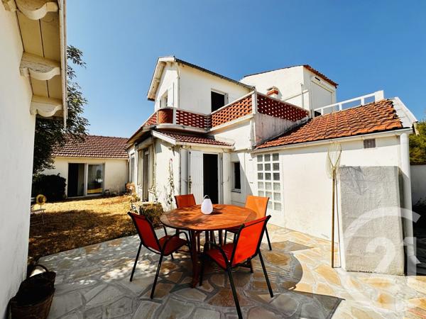 Maison à vendre  5 pièces - 126,90 m 2   FOURAS  - 17