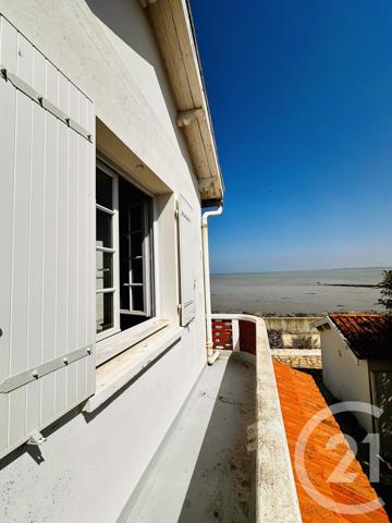 Maison à vendre  5 pièces - 126,90 m 2   FOURAS  - 17