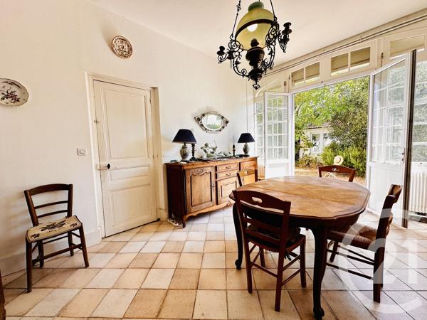 Maison à vendre  5 pièces - 126,90 m 2   FOURAS  - 17