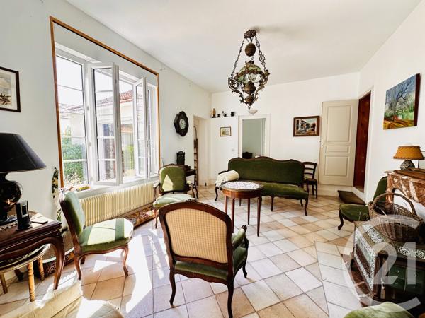 Maison à vendre  5 pièces - 126,90 m 2   FOURAS  - 17