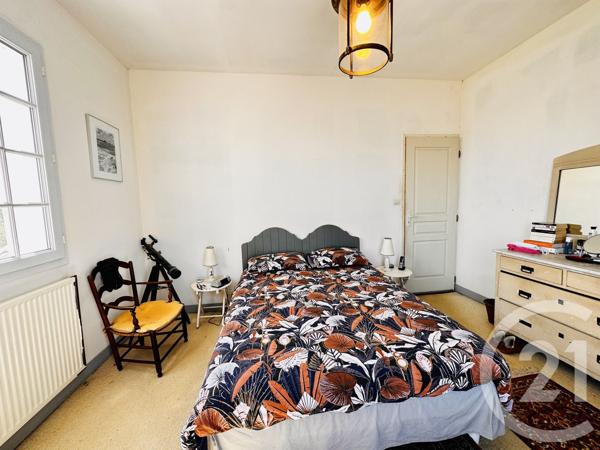 Maison à vendre  5 pièces - 126,90 m 2   FOURAS  - 17