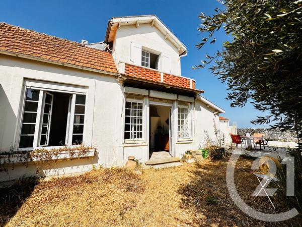 Maison à vendre  5 pièces - 126,90 m 2   FOURAS  - 17