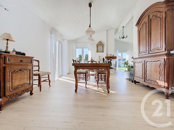 Maison à vendre  5 pièces - 126,90 m 2   FOURAS  - 17
