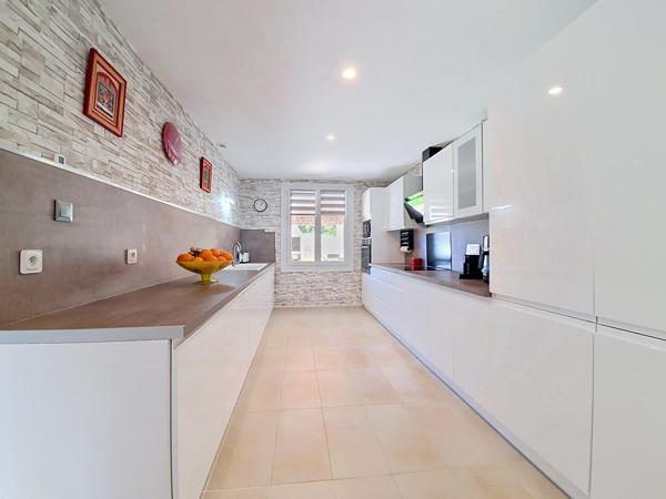 Maison Plain Pied au soleil, sans travaux, parfait pour une famille ou la retraite