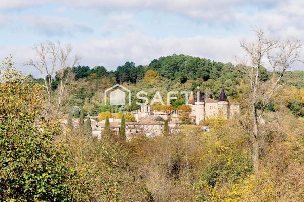 07140 : Maison provencale en pierres avec jardin de 3500m² et vue