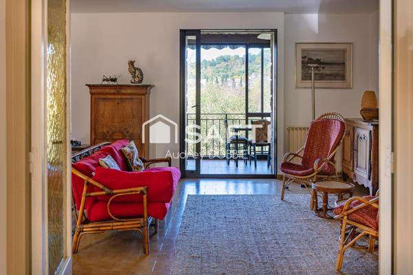 07140 : Maison provencale en pierres avec jardin de 3500m² et vue