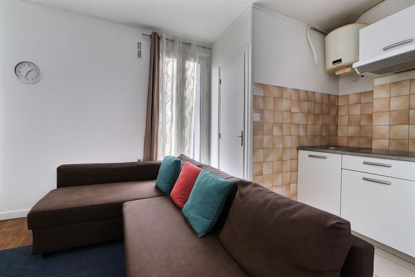 Appartement Aubervilliers 2 pièce(s) 24.2 m2