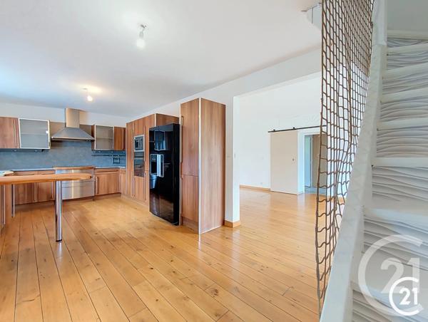 Maison à vendre  7 pièces - 138 m 2   BART  - 25